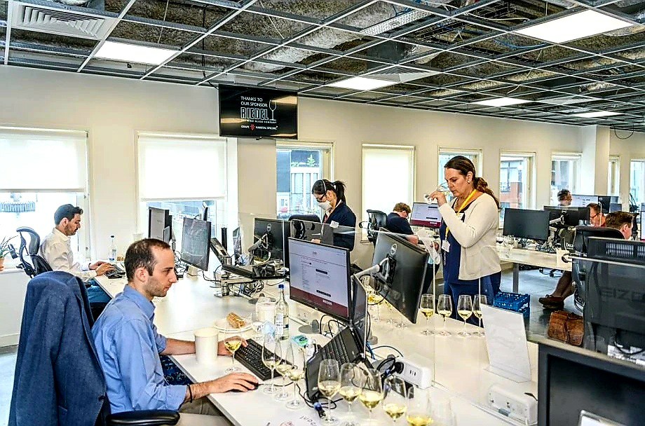 荣获Decanter世界葡萄酒大奖赛双金奖